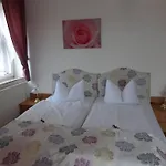 Am Schloss Hotel 3*