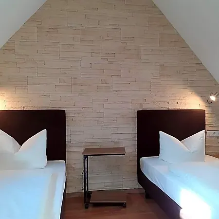 Hotel Am Schloss 3*