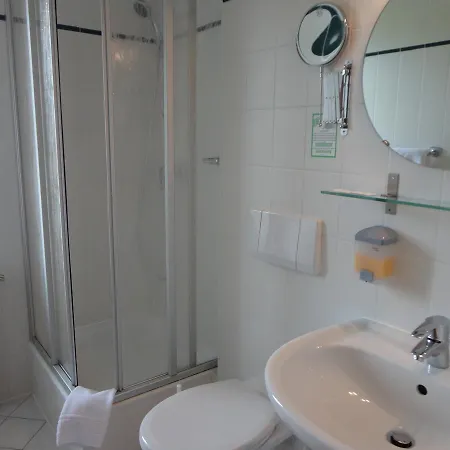 Am Schloss Hotel 3*
